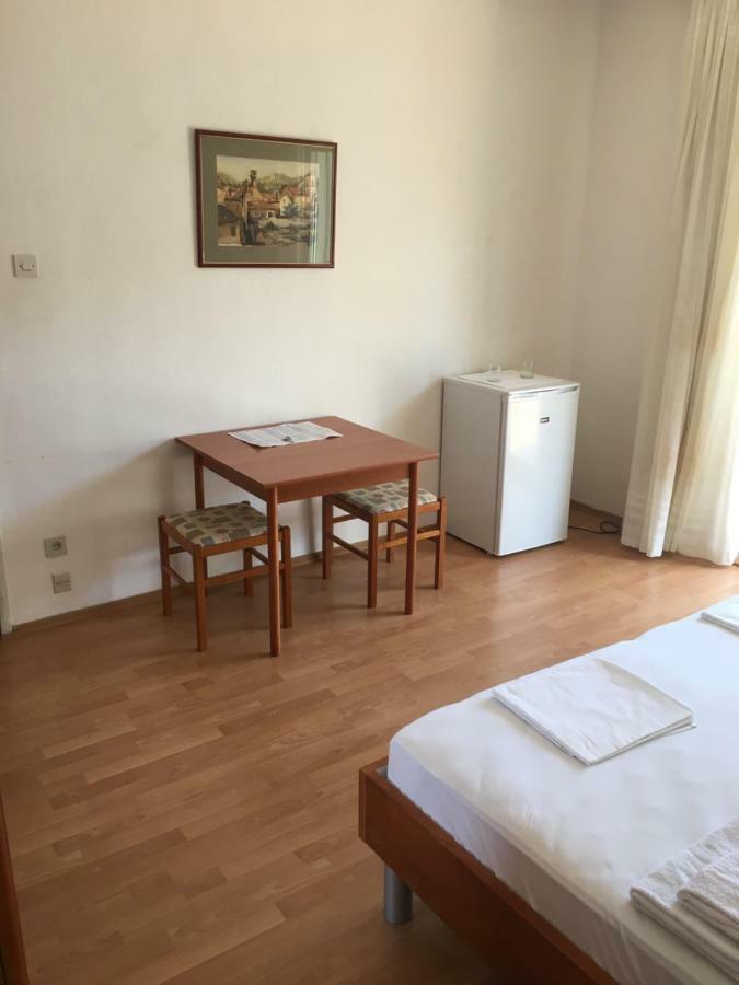 Apartment Velada Хвар Екстериор снимка